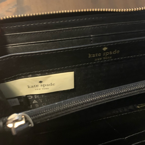 Kate Spade Zip Wallet - Picture 7 of 10